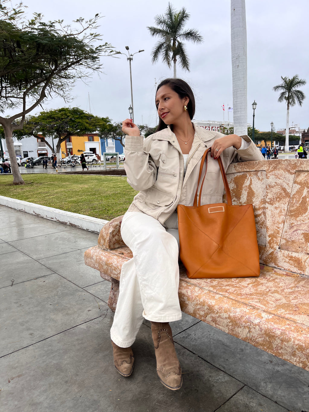 TOTE BAG 100% CUERO HABANO