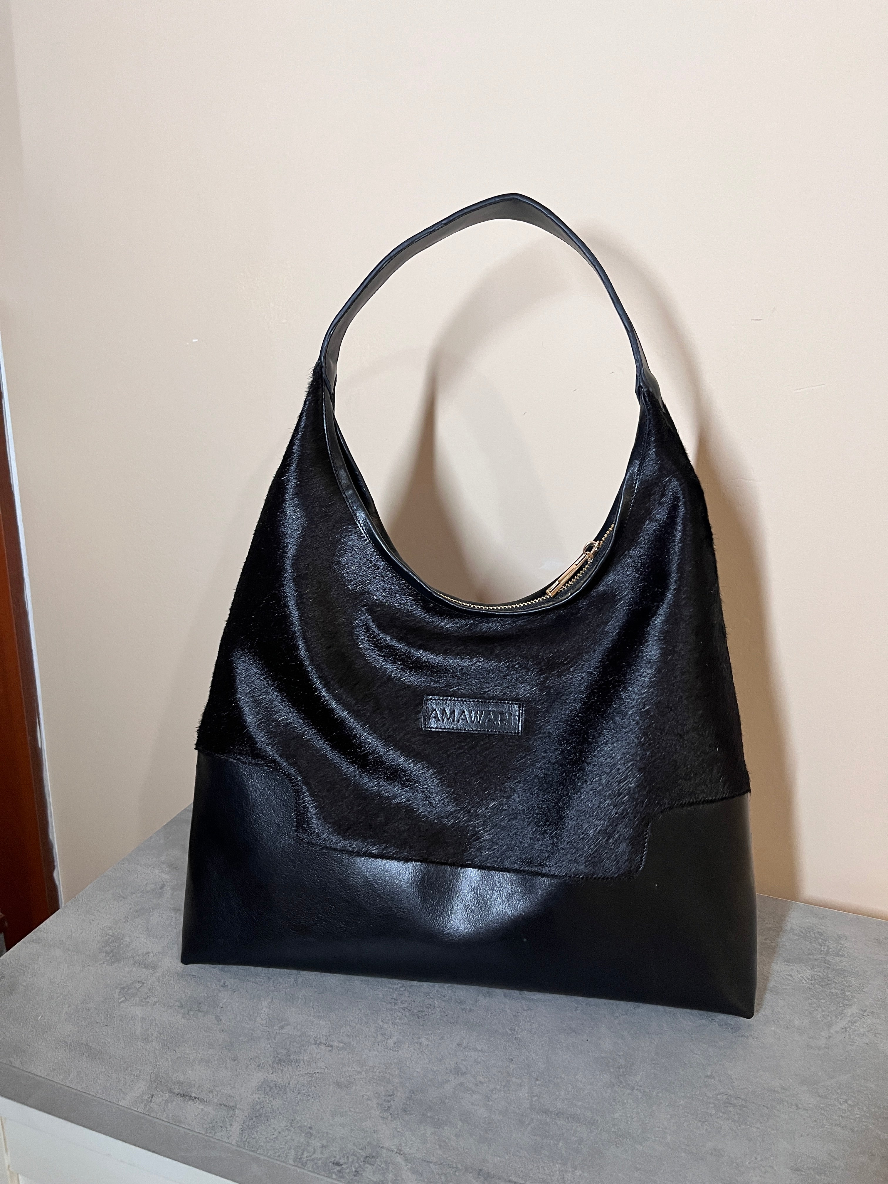 CARTERA HOBO RAFAELA DOS PIEZAS 100% CUERO