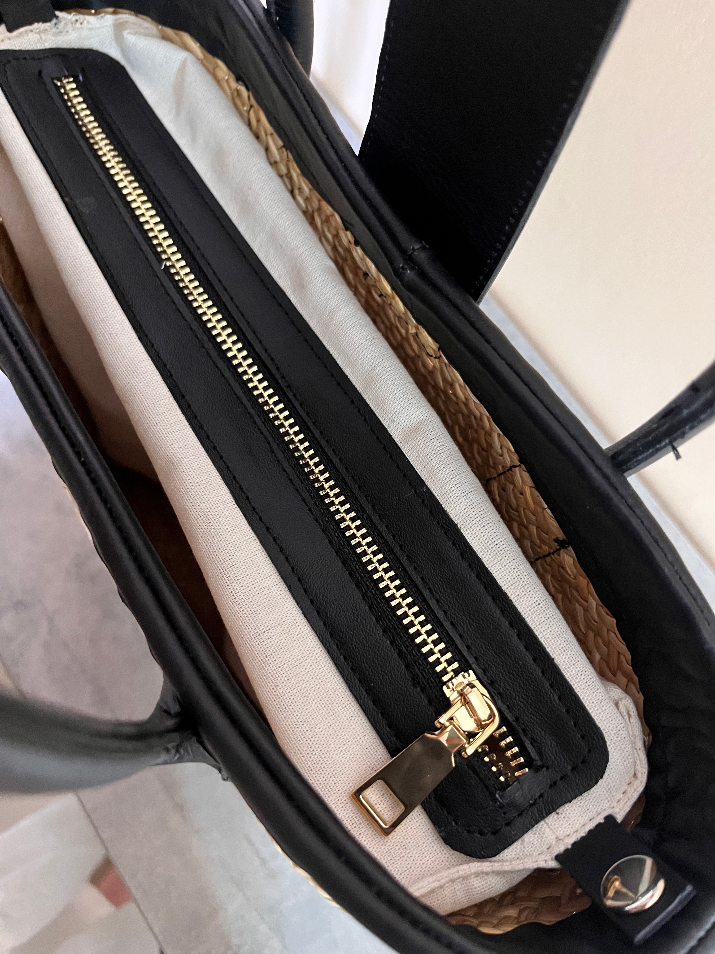 CARTERA MIA FIBRA NATURAL Y CUERO