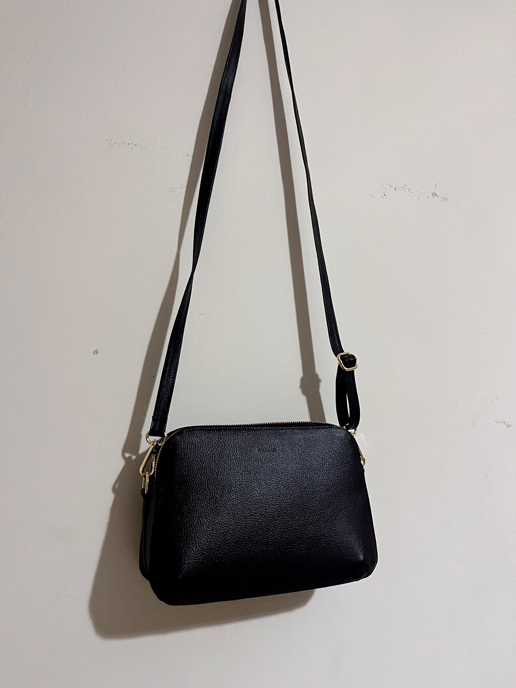 MORRAL DE 100% CUERO